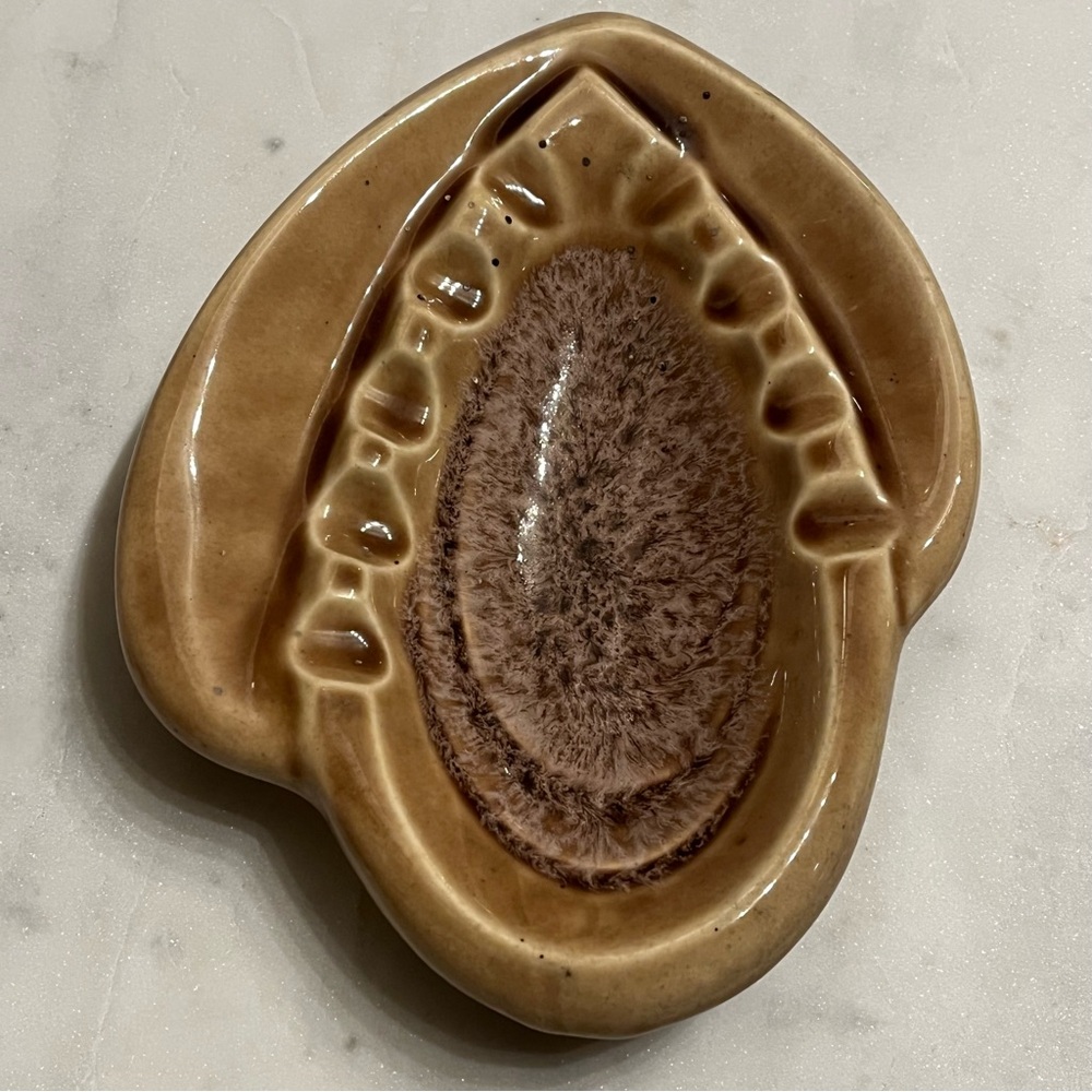 MCM Yoni Feminine Tan Ash Tray Ceramic Dip Glazed Center Made In USA ADULT